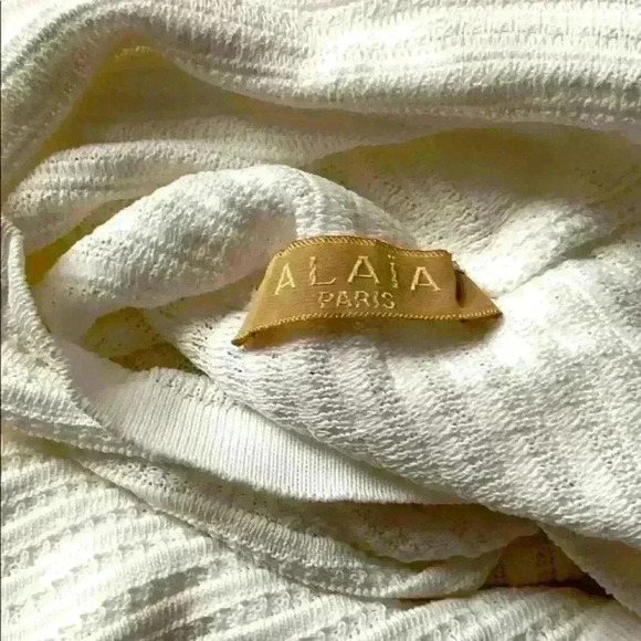 ALAIA
Knit HiNeck Sleeveless Crop Knit Rihanna top - Picture 7 of 13